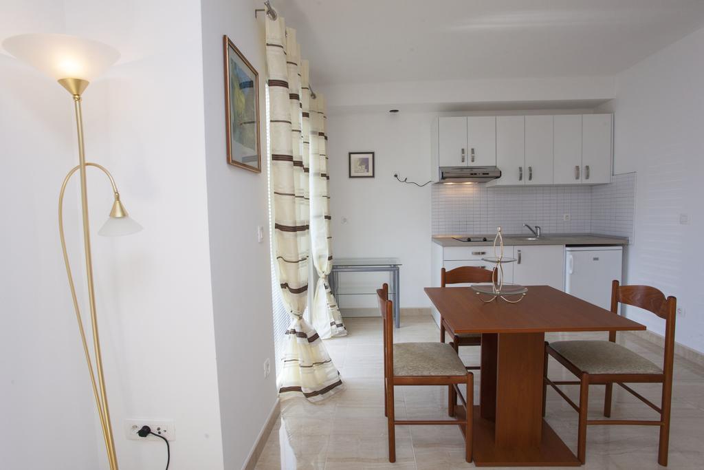 Apartment Marco Makarska Szoba fotó